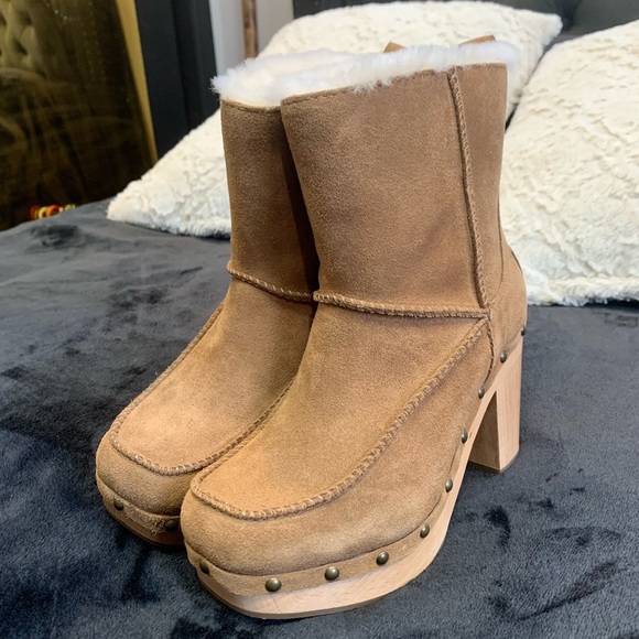 UGG® Classic Mini Bailey Zip (Women) - Black – The Heel Shoe  UGG boots with heel